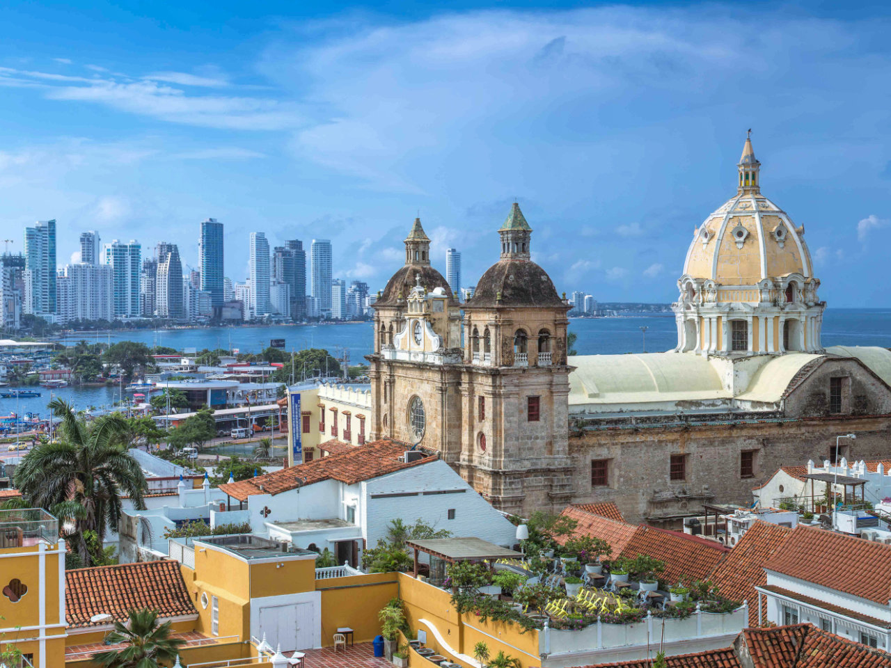 Tour - Cartagena (Salida Quito) (SLD) (3 Noches - 4 Días)